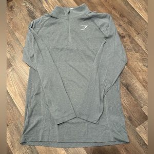 Gymshark Quarter-Zip long sleeve shirt - Size Large - light gray